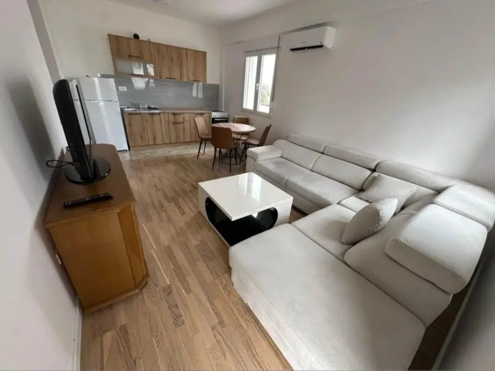 Izdavanje, jednosoban stan, 50m², Zabjelo, Podgorica