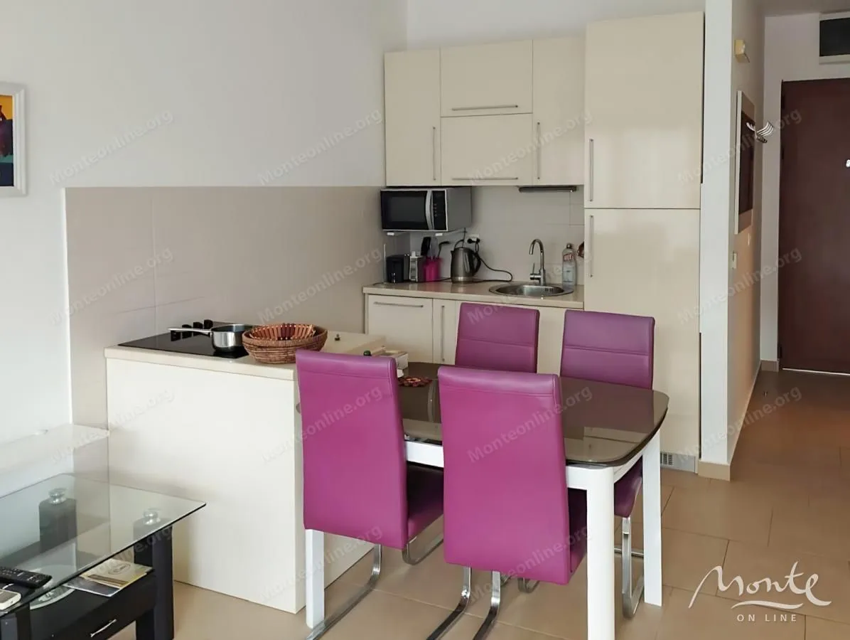 Prodaja, jednosoban stan, 48m², Đenovići, Herceg Novi