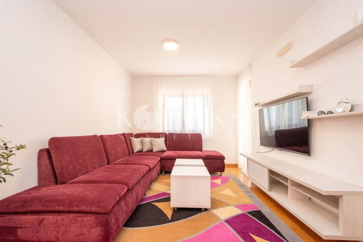 Izdavanje, jednosoban stan, 43m², City Kvart, Podgorica