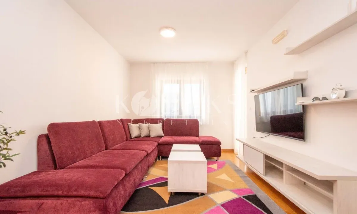 Izdavanje, jednosoban stan, 43m², City Kvart, Podgorica