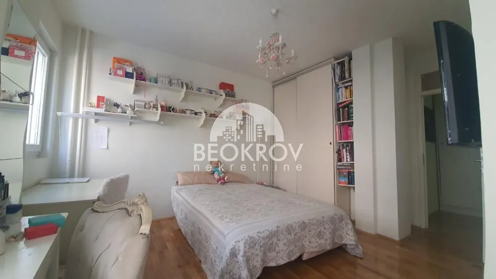 Izdavanje, četvorosoban stan, 150m², Čubura, Beograd