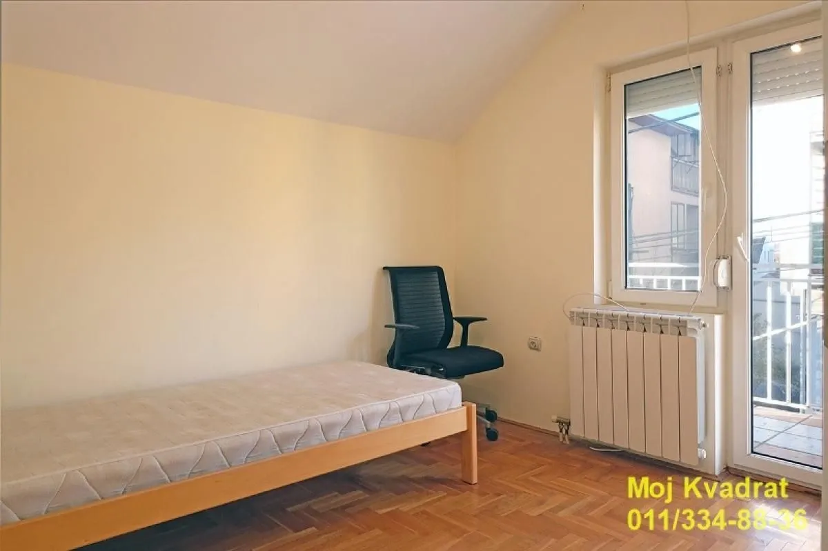 Prodaja, kuća, 143m², Uciteljsko Naselje, Zvezdara Sve Podlokacije
