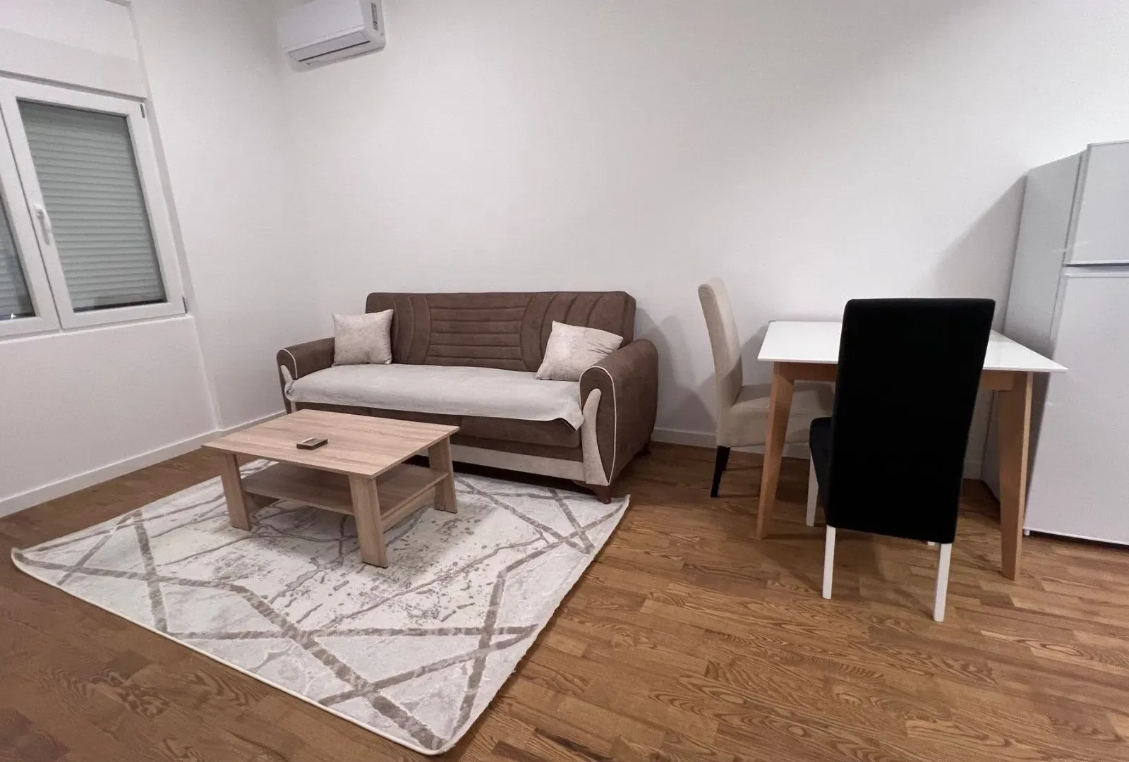 Izdavanje, jednosoban stan, 38m², Zabjelo, Podgorica