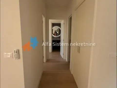 Izdavanje, trosoban stan, 71m², Savski Venac, Beograd - image 15