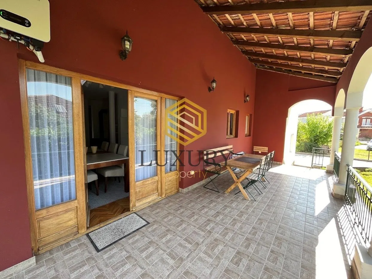 Rent, house, 200m², Dalmatinska ulica, Podgorica