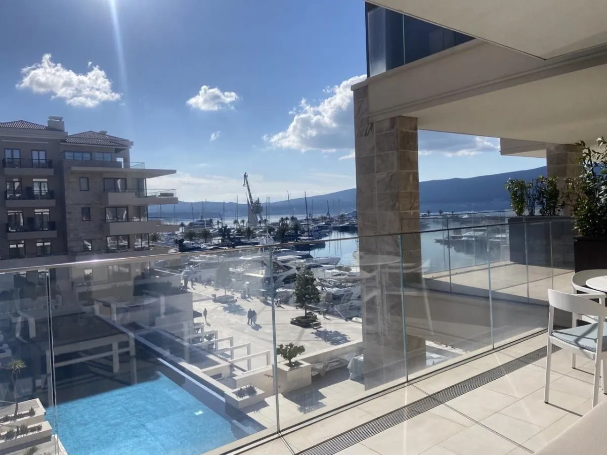 Prodaja, jednosoban stan, 76m², Porto Montenegro, Tivat