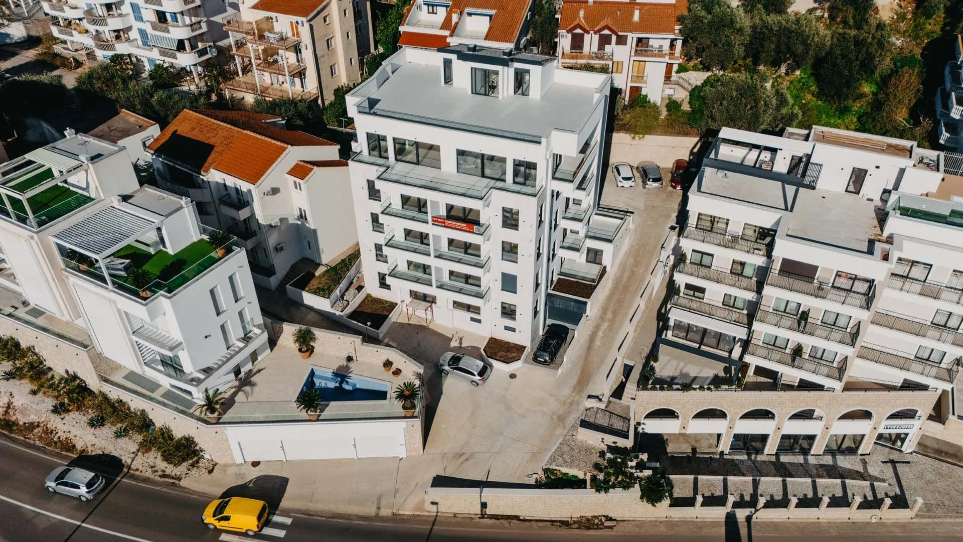 Izdavanje, ugostiteljski objekat, 1600m², Budva, Crna Gora