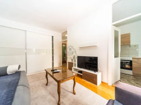 Rent, apartment, 31m², Autobuska stanica, Podgorica - image 4