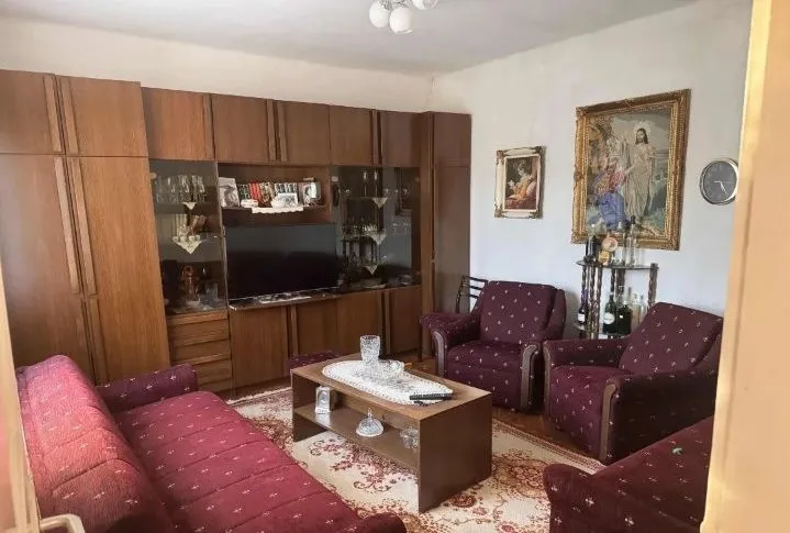 Prodaja, dvosoban stan, 40m², Adaševci, Šid