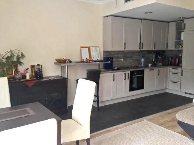 Prodaja, stan, 76m², Dobrota, Kotor