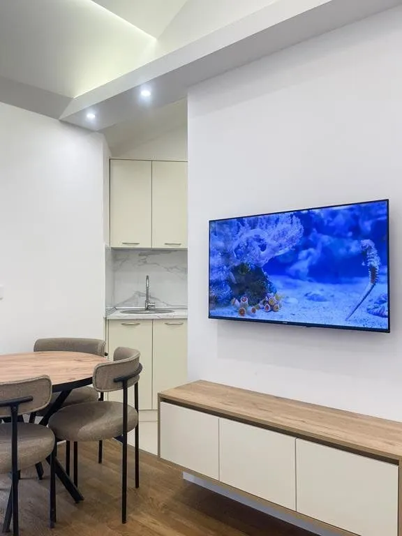 Izdavanje, dvosoban stan, 54m², Zagorič, Podgorica