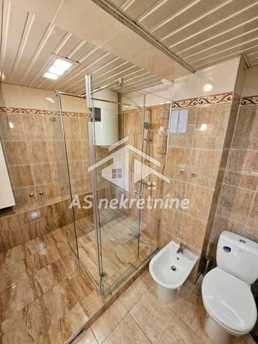 Rent, three bedroom apartment, 80m², Stari Grad, Beograd