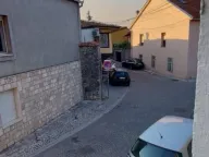 Prodaja, kuća, 82m², Stara Varoš, Podgorica - image 1