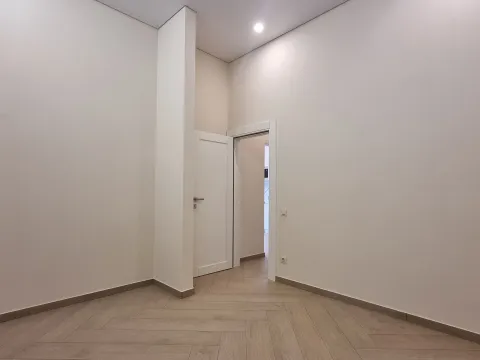 Prodaja, dvosoban stan, 80m², Dobrota, Kotor - image 9