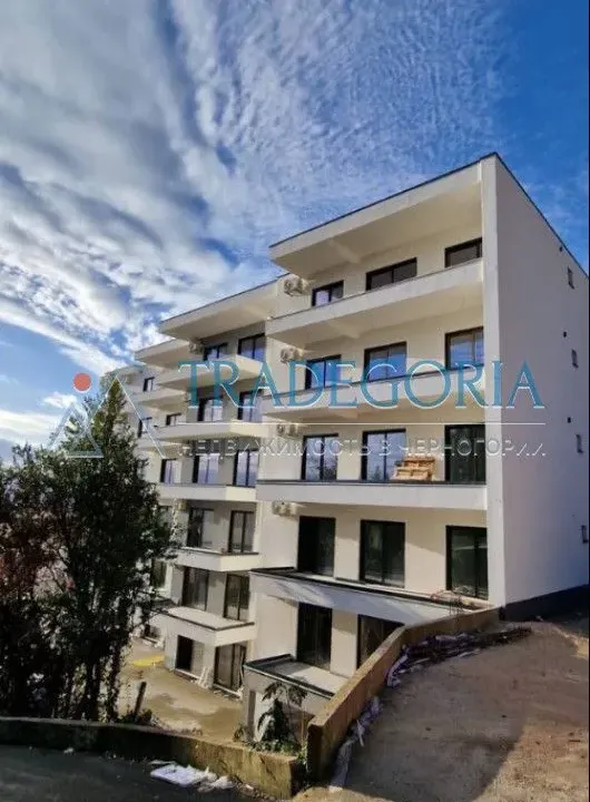 Prodaja, dvosoban stan, 67m², Dobra Voda, Budva