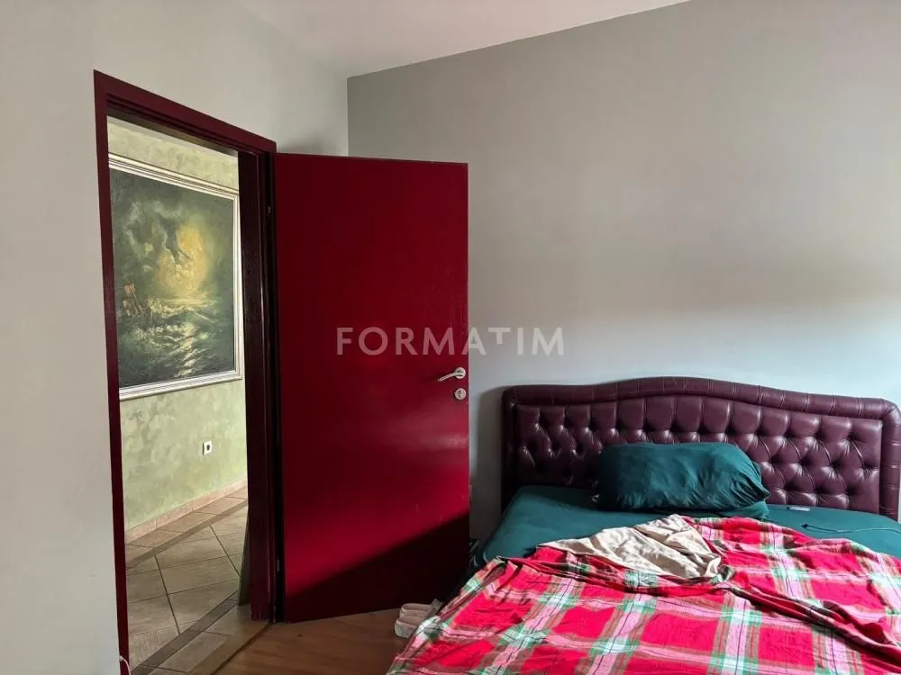 Izdavanje, četvorosoban stan, 120m², Stari Grad, Beograd