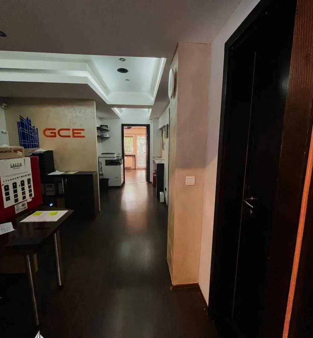 Prodaja, četvorosoban stan, 87m², Južni Bulevar, Vračar Sve Podlokacije