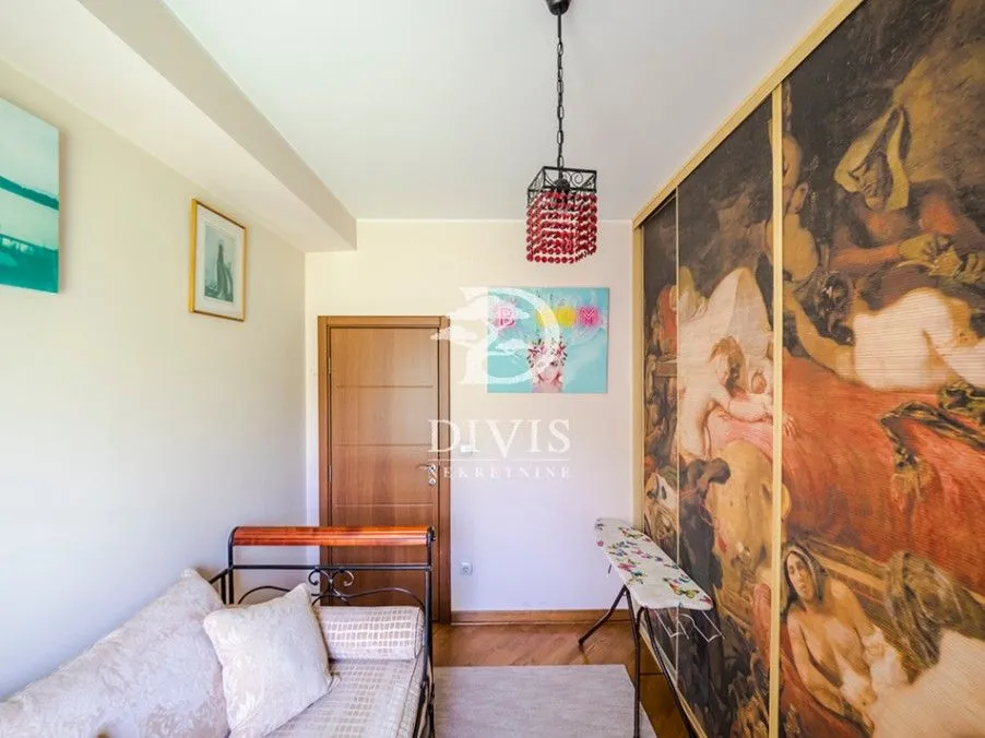 Prodaja, trosoban stan, 81m², Dedinje Beli Dvor, Dedinje Sve Podlokacije
