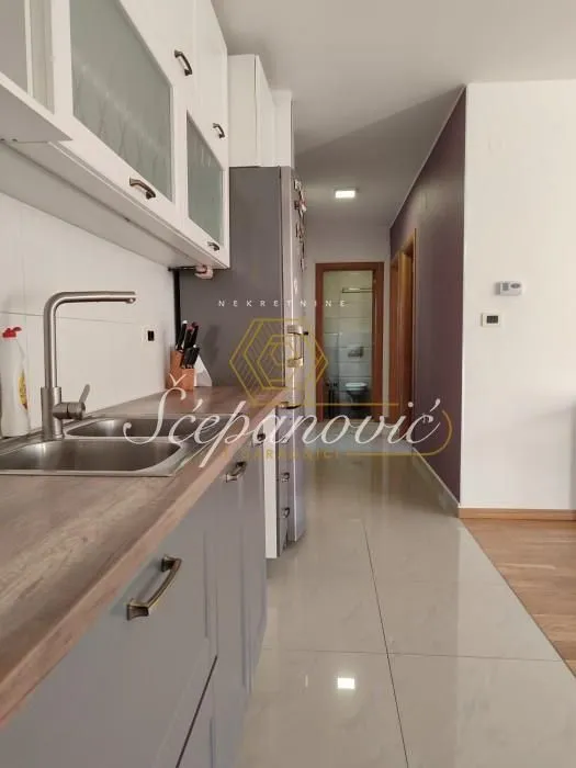 Prodaja, trosoban stan, 63m², Sajam, Novi Sad Sve Podlokacije