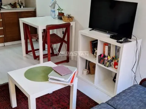 Izdavanje, dvosoban stan, 38m², Kalenić Pijaca, Vračar Sve Podlokacije - image 3