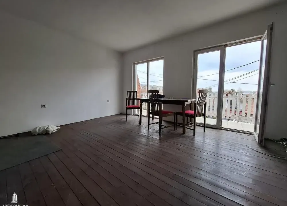 Sale, four bedroom apartment, 100m², Karaburma, Palilula Sve Podlokacije
