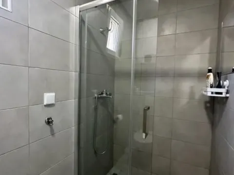 Sale, house, 260m², Zelenika, Podgorica - image 10