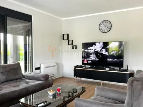 Rent, house, 160m², Pričelje, Podgorica - image 8