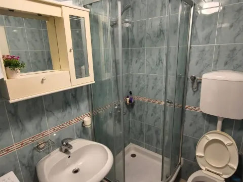 Rent, one bedroom apartment, 41m², Pržno, Budva - image 29