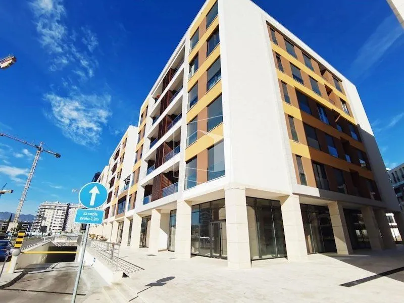 Rent, office space, 52m², Kod Capital Plaze, Podgorica