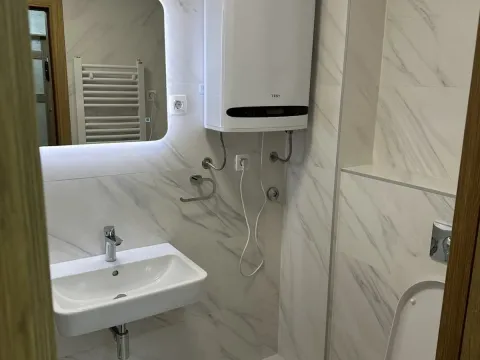 Rent, one bedroom apartment, 45m², City Kvart, Podgorica - image 7