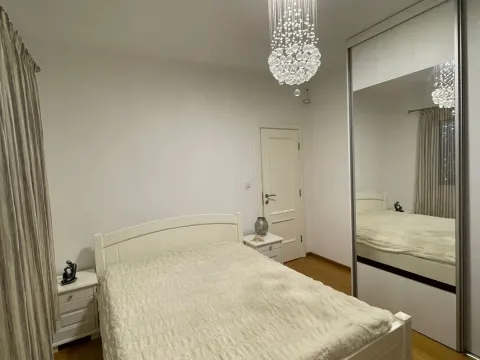 Rent, two bedroom apartment, 100m², Tivat, Crna Gora - image 2