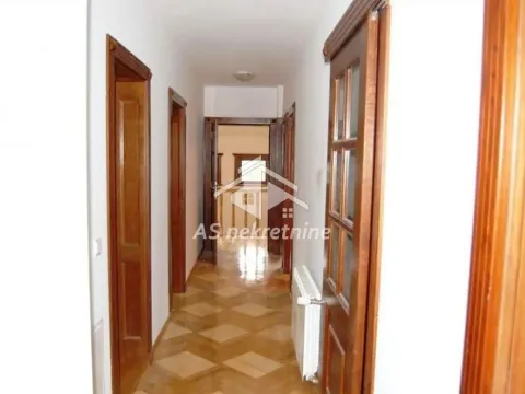 Rent, apartment, 250m², Savski Venac, Beograd - image 16