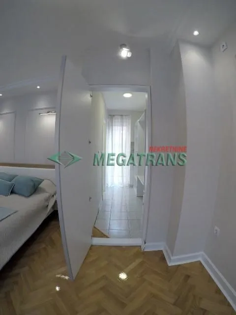 Rent, four bedroom apartment, 130m², Grbavica, Novi Sad Sve Podlokacije