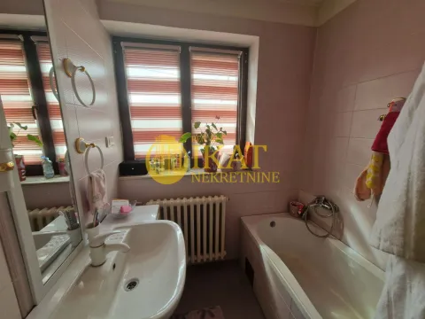 Prodaja, kuća, 445m², Čukarica, Beograd - image 10