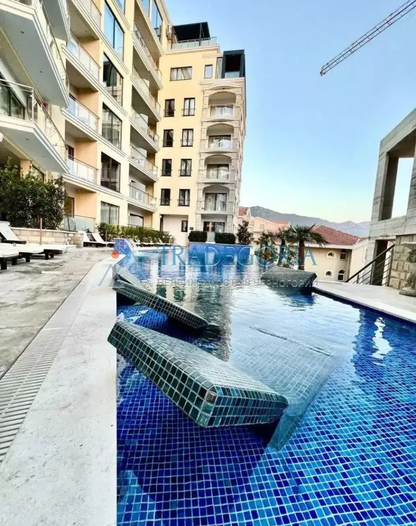 Prodaja, dvosoban stan, 81m², Bečići, Budva