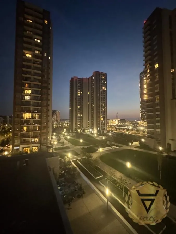 Izdavanje, trosoban stan, 81m², Savski Venac, Beograd