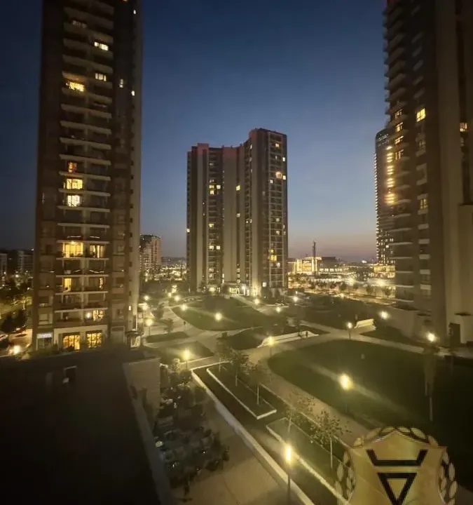 Izdavanje, trosoban stan, 81m², Savski Venac, Beograd