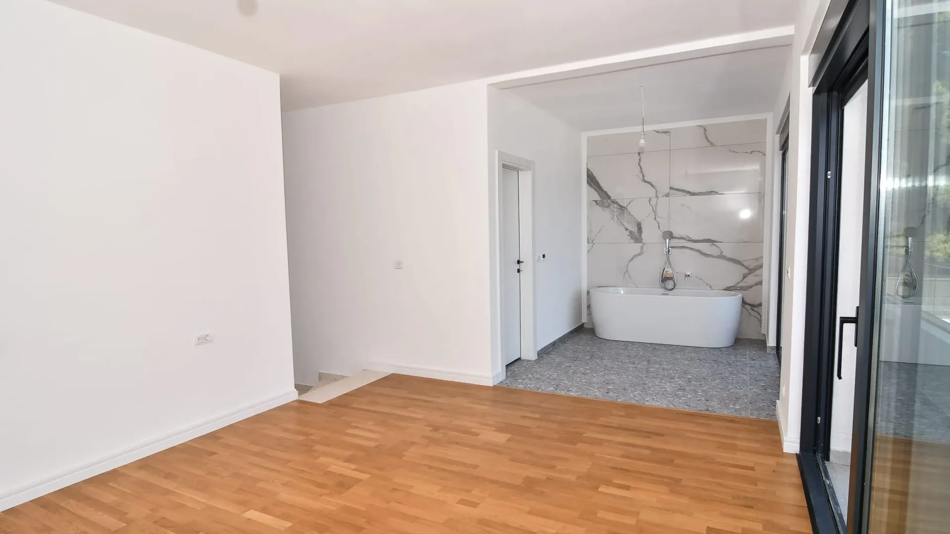 Prodaja, kuća, 184m², Budva, Crna Gora