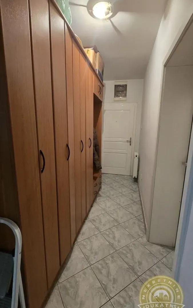 Prodaja, četvorosoban stan, 98m², Grbavica, Novi Sad Sve Podlokacije