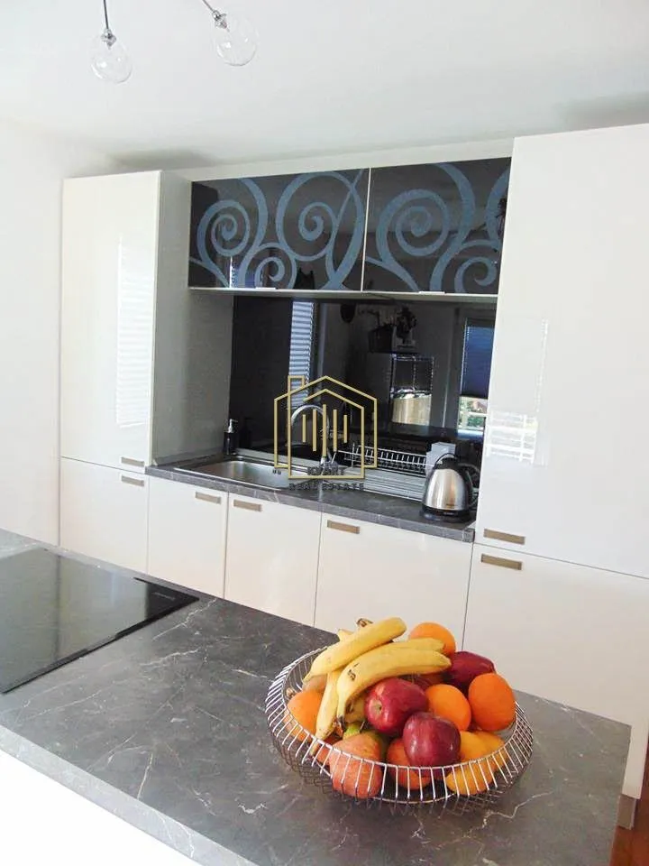 Rent, two bedroom apartment, 82m², Podgorica, Crna Gora
