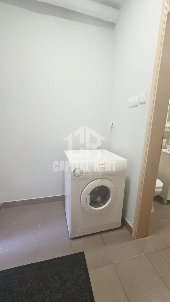 Rent, office space, 45m², Čukarica, Beograd