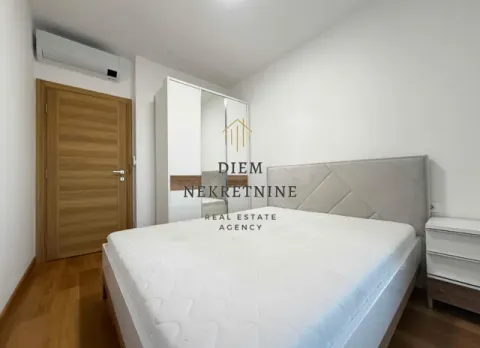 Izdavanje, jednosoban stan, 48m², New City, Podgorica - image 9