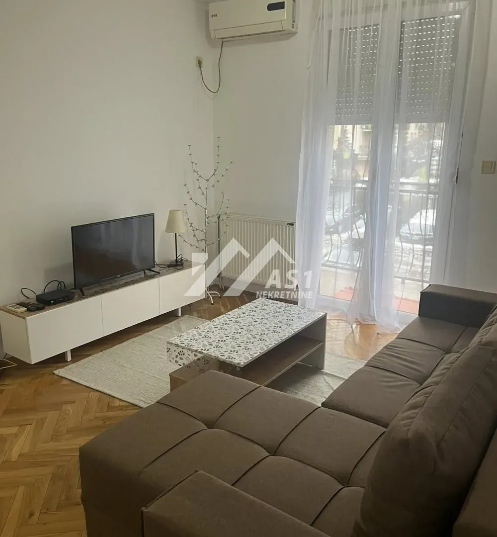 Izdavanje, jednosoban stan, 45m², Detelinara, Novi Sad Sve Podlokacije