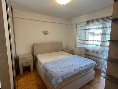 Rent, two bedroom apartment, 70m², Centar, Bar - image 7