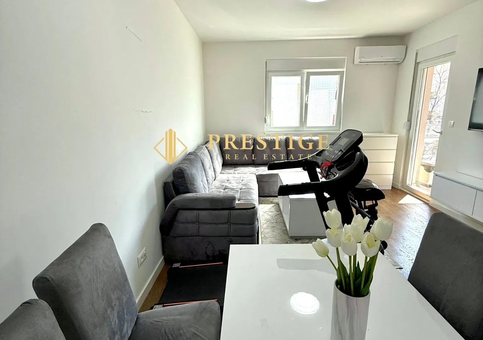 Izdavanje, jednosoban stan, 47m², Stari Aerodrom, Podgorica