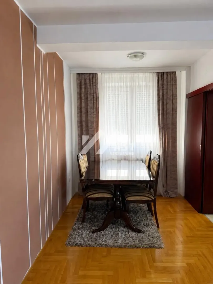 Izdavanje, trosoban stan, 75m², Grbavica, Novi Sad Sve Podlokacije