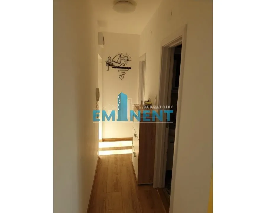 Izdavanje, stan, 34m², Zemun Centar, Zemun Sve Podlokacije