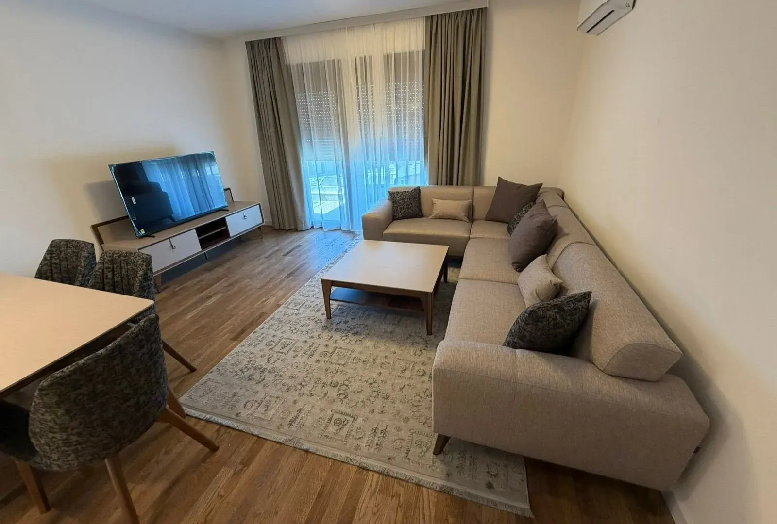 Rent, two bedroom apartment, 68m², Centar, Bar