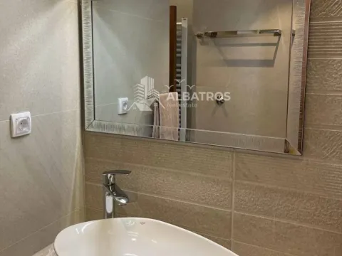 Prodaja, kuća, 240m², Centar, Bar - image 11