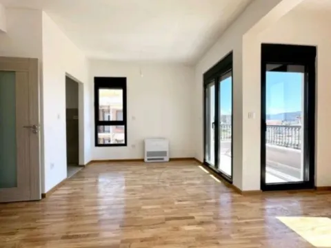 Sale, two bedroom apartment, 69m², Centar, Bar - image 6